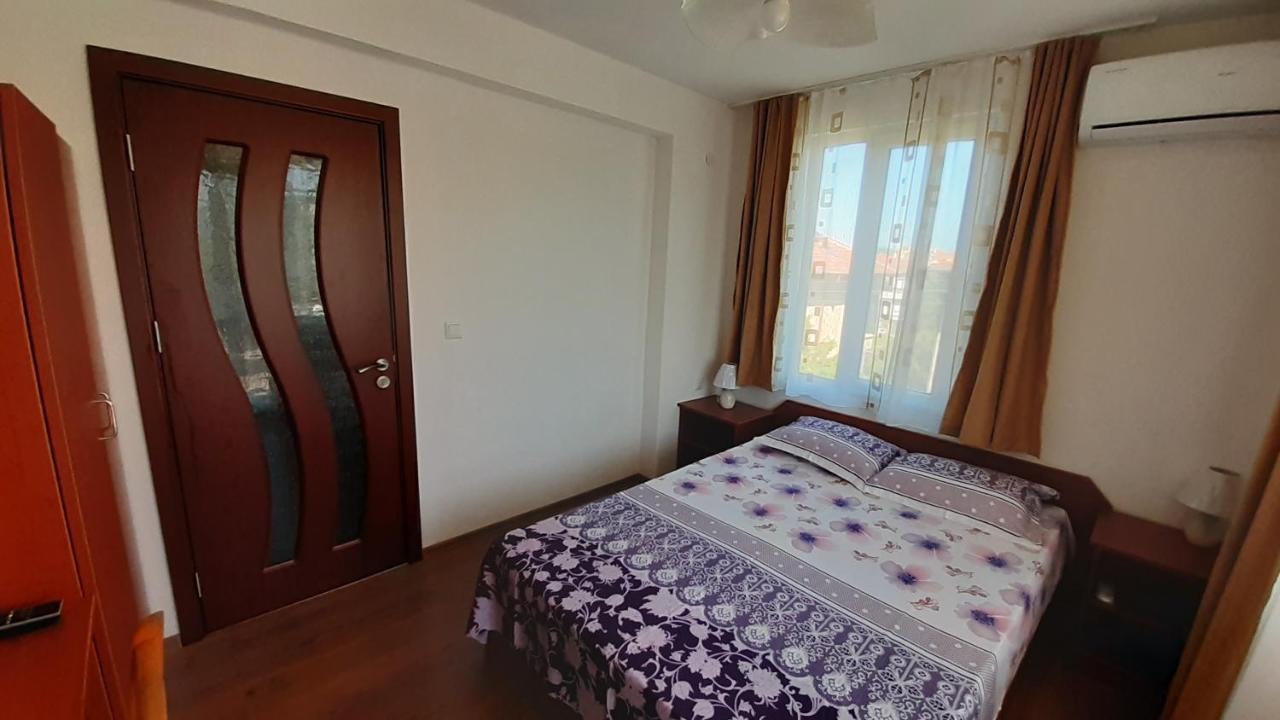 Hris Hotell Tjernomorets Exteriör bild