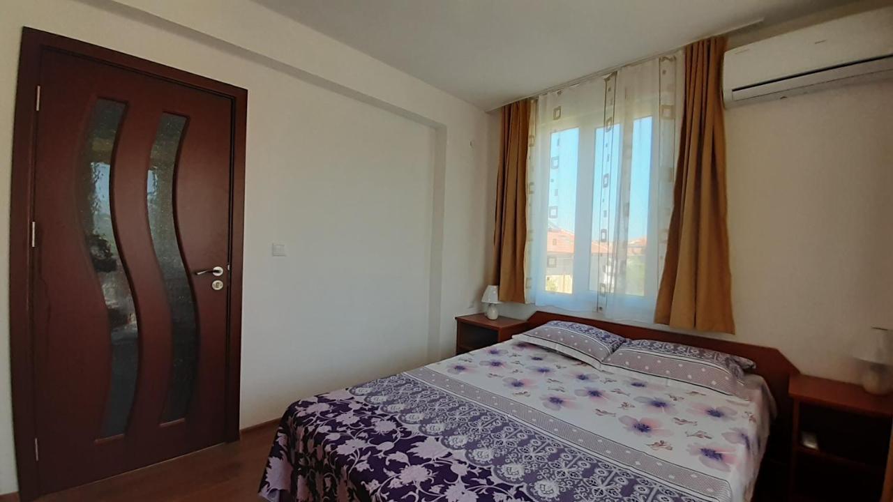 Hris Hotell Tjernomorets Exteriör bild
