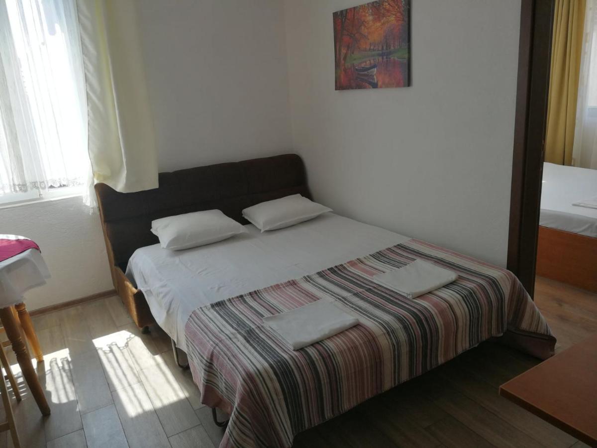 Hris Hotell Tjernomorets Exteriör bild
